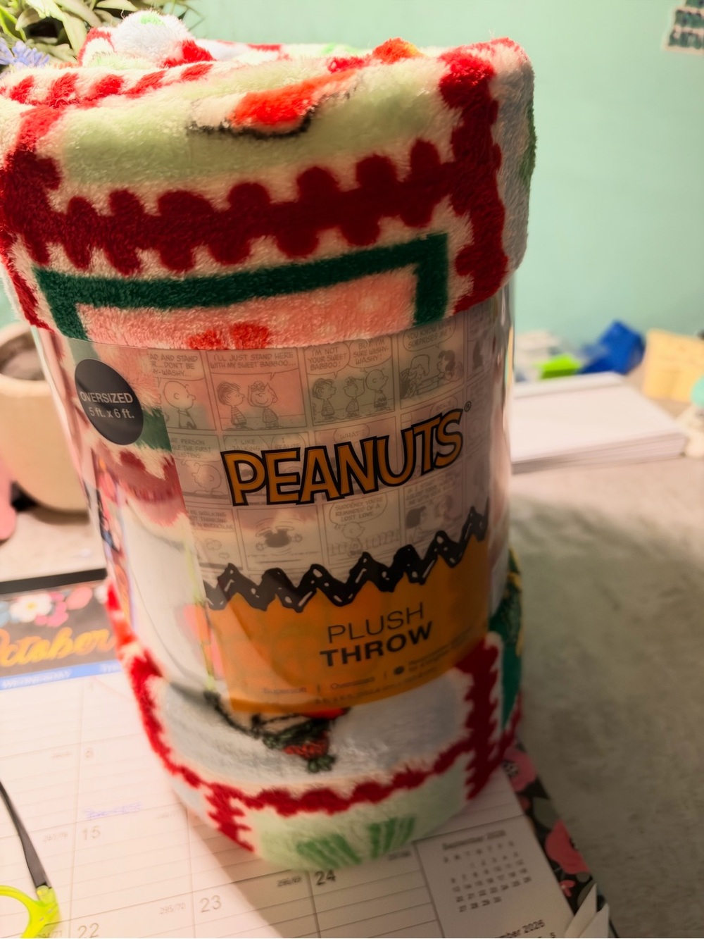 Peanuts Plush Throw - Red, Green & White Holiday Motif